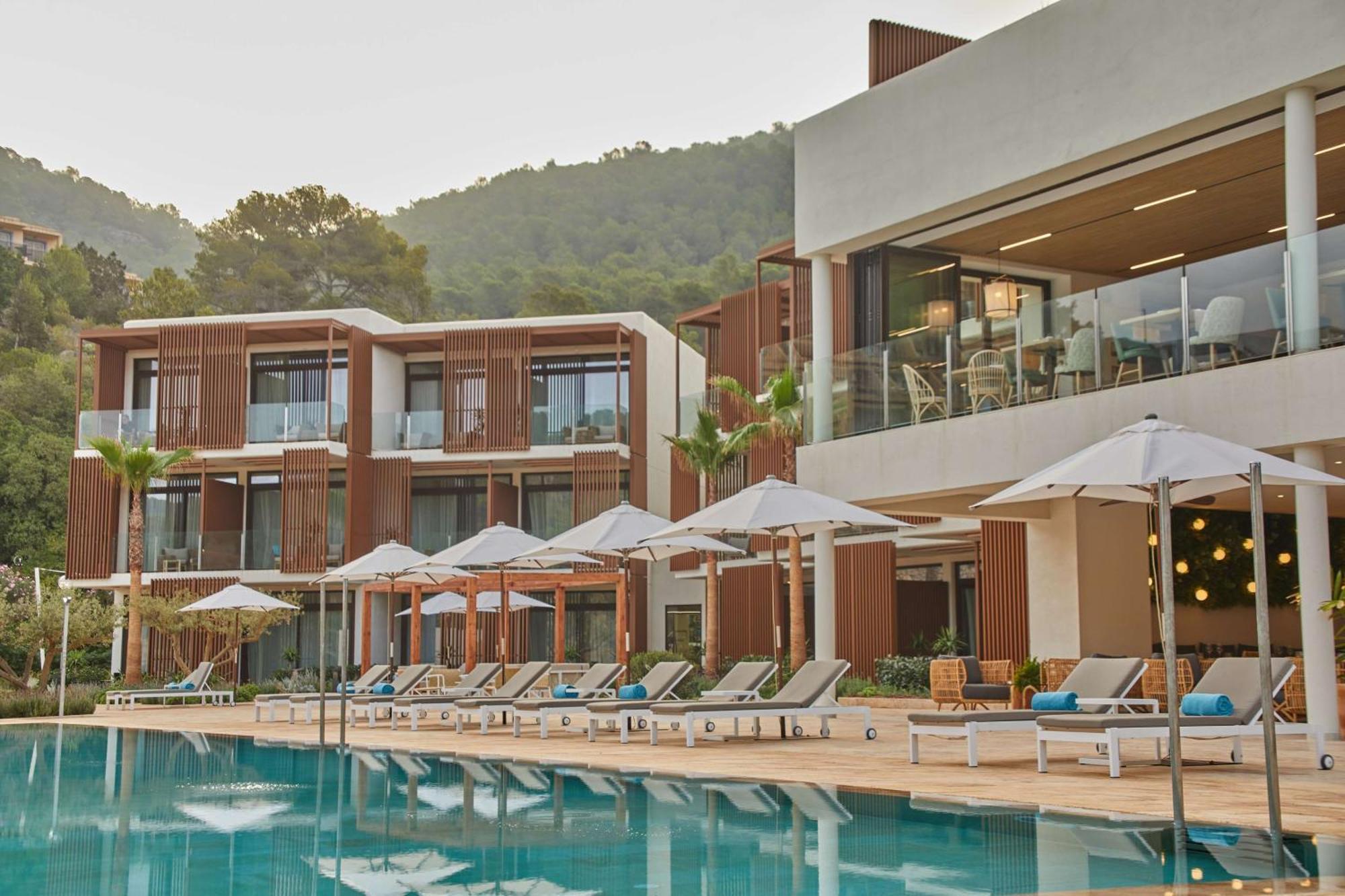 The Club Cala San Miguel Hotel Ibiza, Curio Collection By Hilton (Adults Only) Port de Sant Miguel Exterior photo